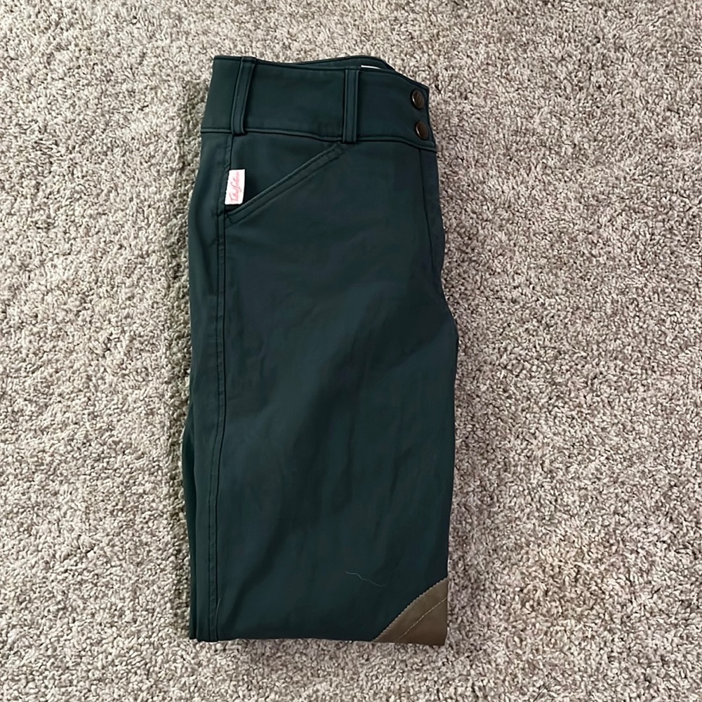 Tailored Sportsman 26